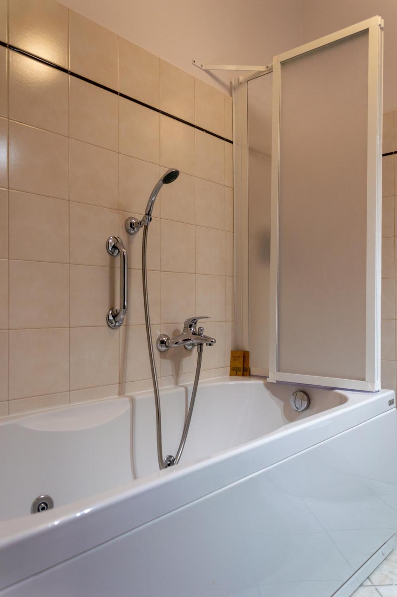 Testaccio Xix-Xxv Bed And Breakfast โรม ภายนอก รูปภาพ