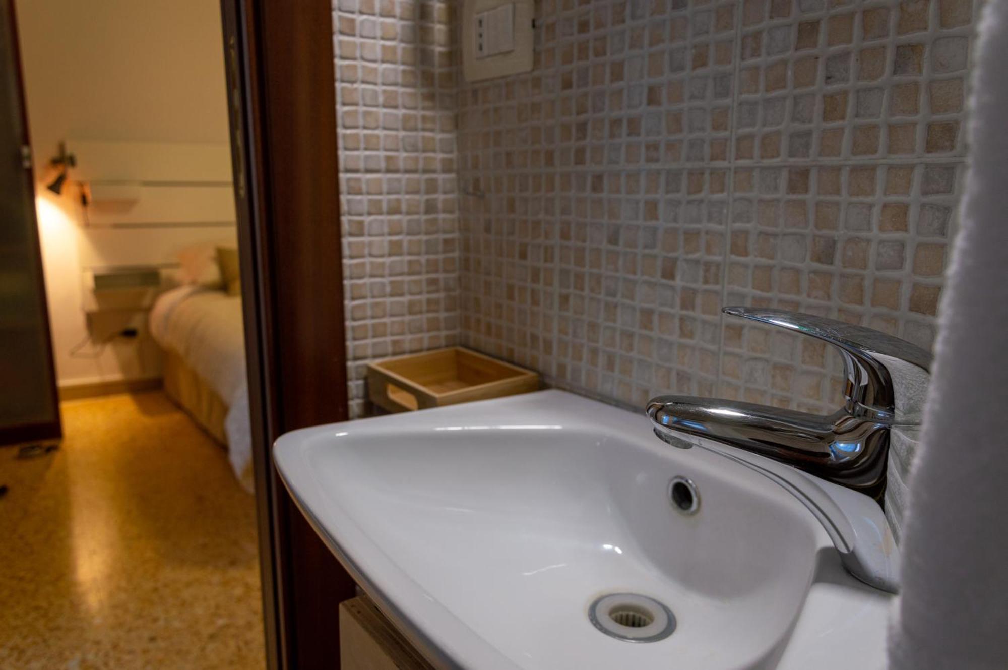 Testaccio Xix-Xxv Bed And Breakfast โรม ภายนอก รูปภาพ