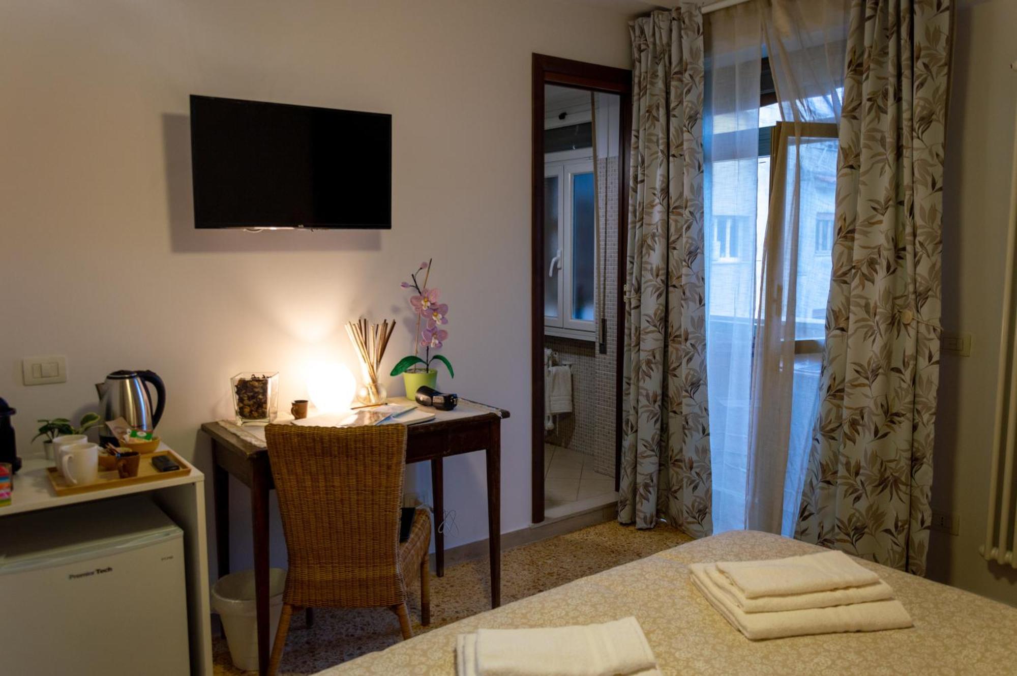 Testaccio Xix-Xxv Bed And Breakfast โรม ภายนอก รูปภาพ